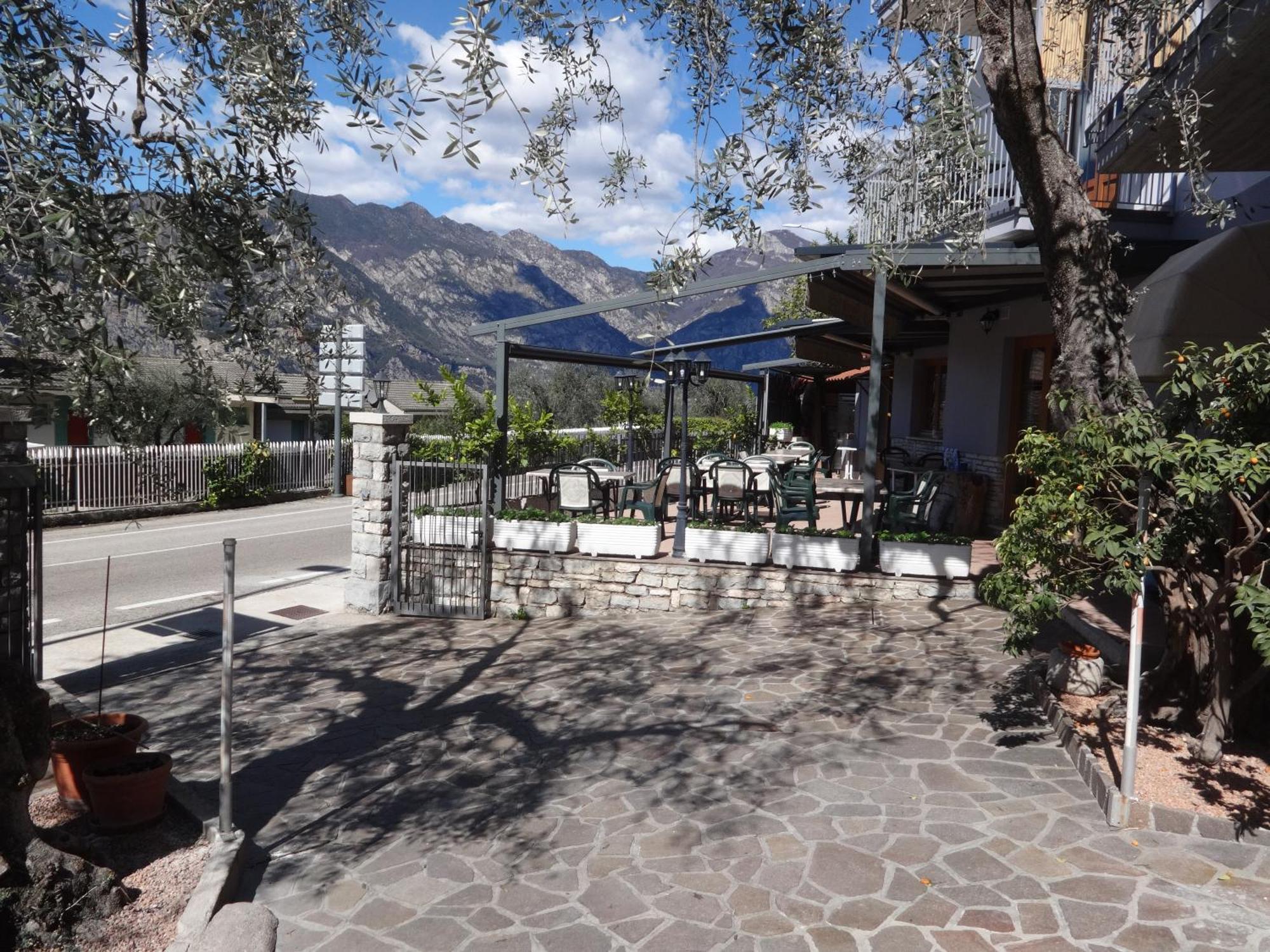 B&B Casa Gabriele Мальчезине Экстерьер фото